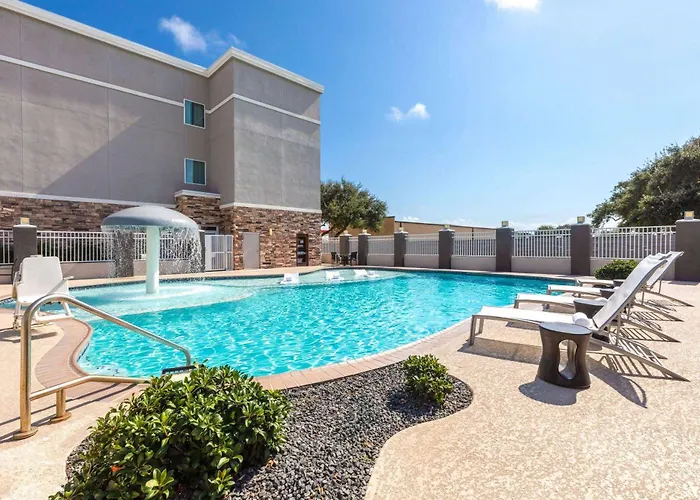 La Quinta By Wyndham Rockport - Fulton